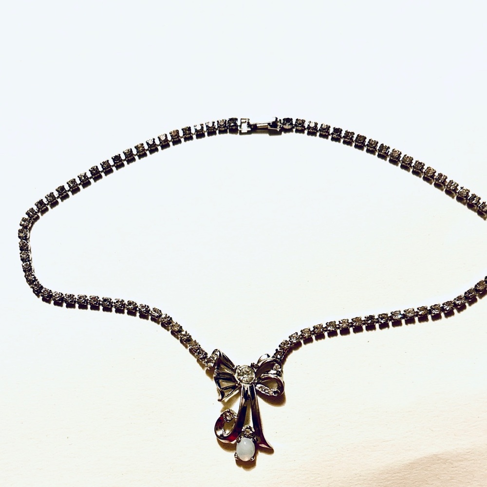 Vintage Silver Necklace Elegant Silver Bow with opal